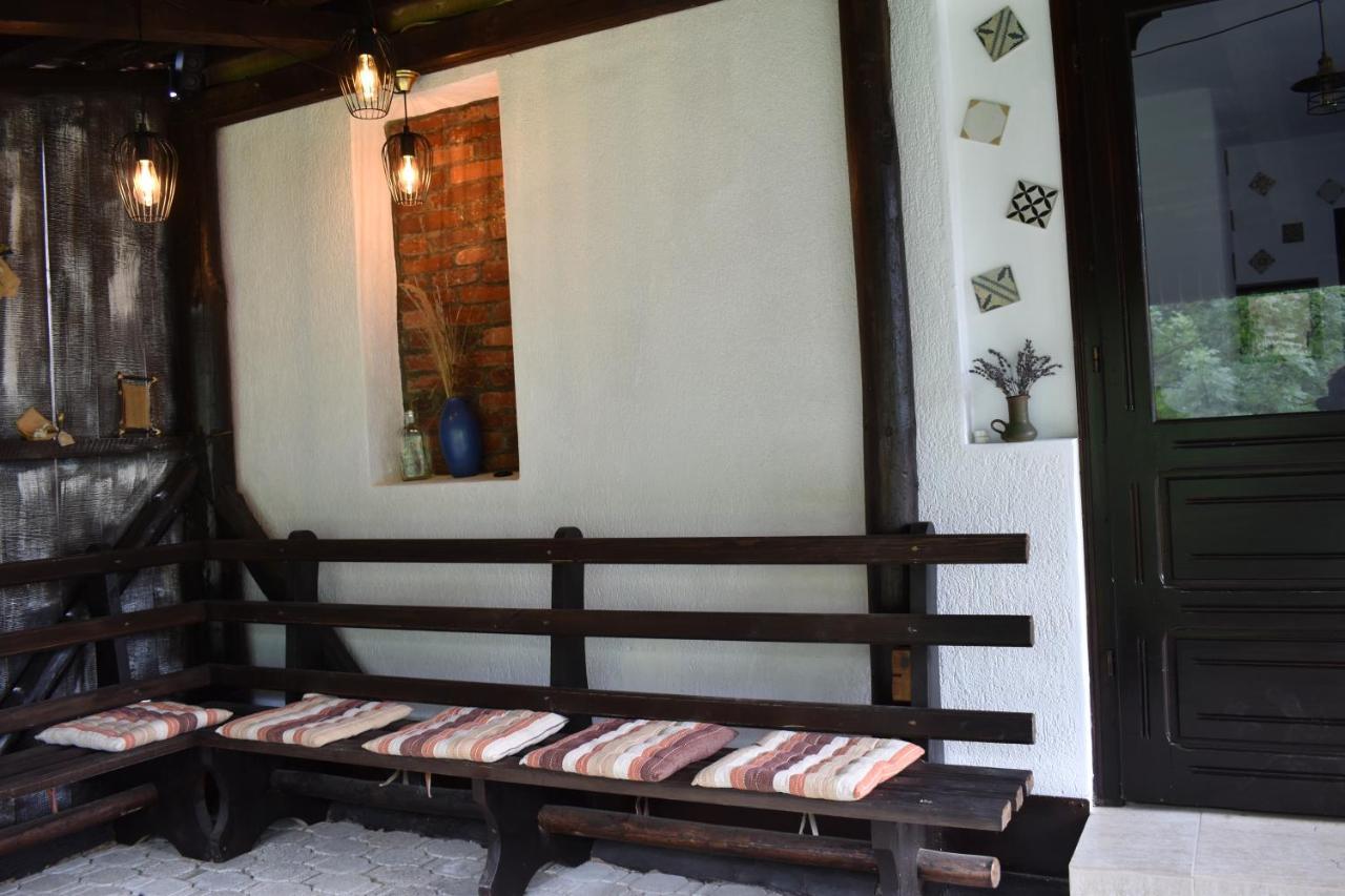 Clematis House Villa Voronet Exterior photo