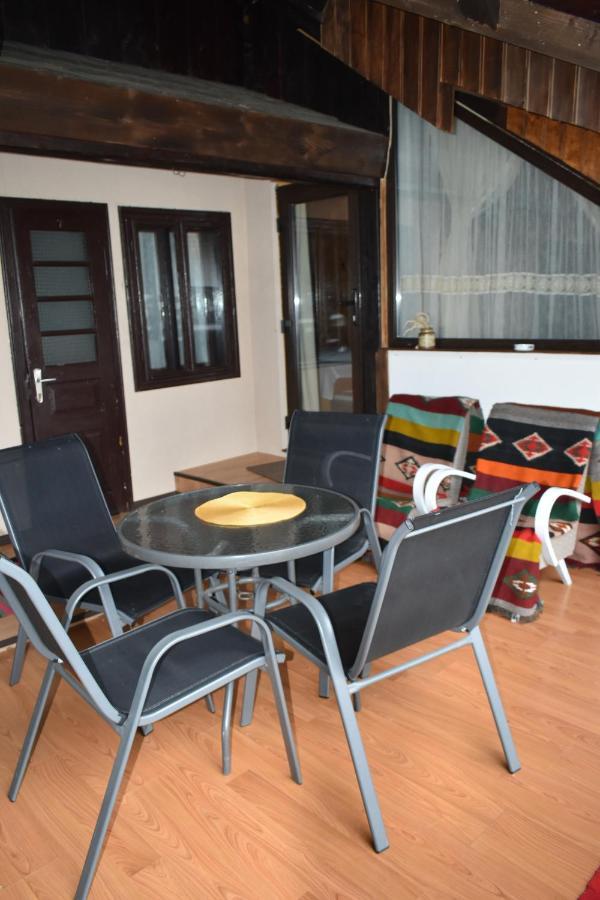 Clematis House Villa Voronet Exterior photo