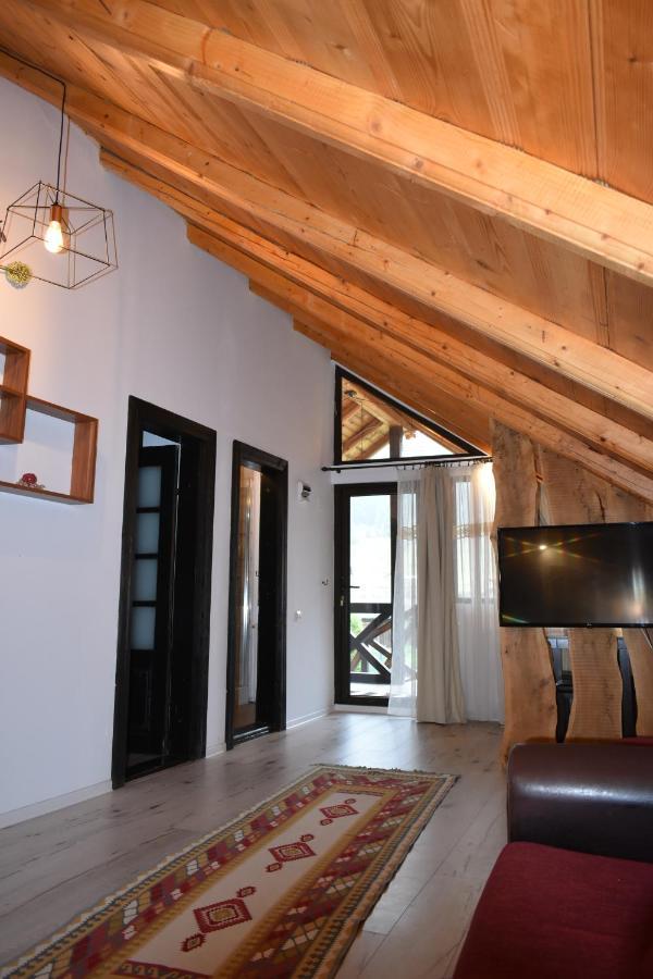 Clematis House Villa Voronet Exterior photo